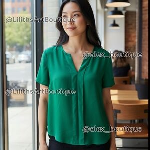 Anne Klein Silk Blouse Emerald Green Split Neck Size 12 (L001)